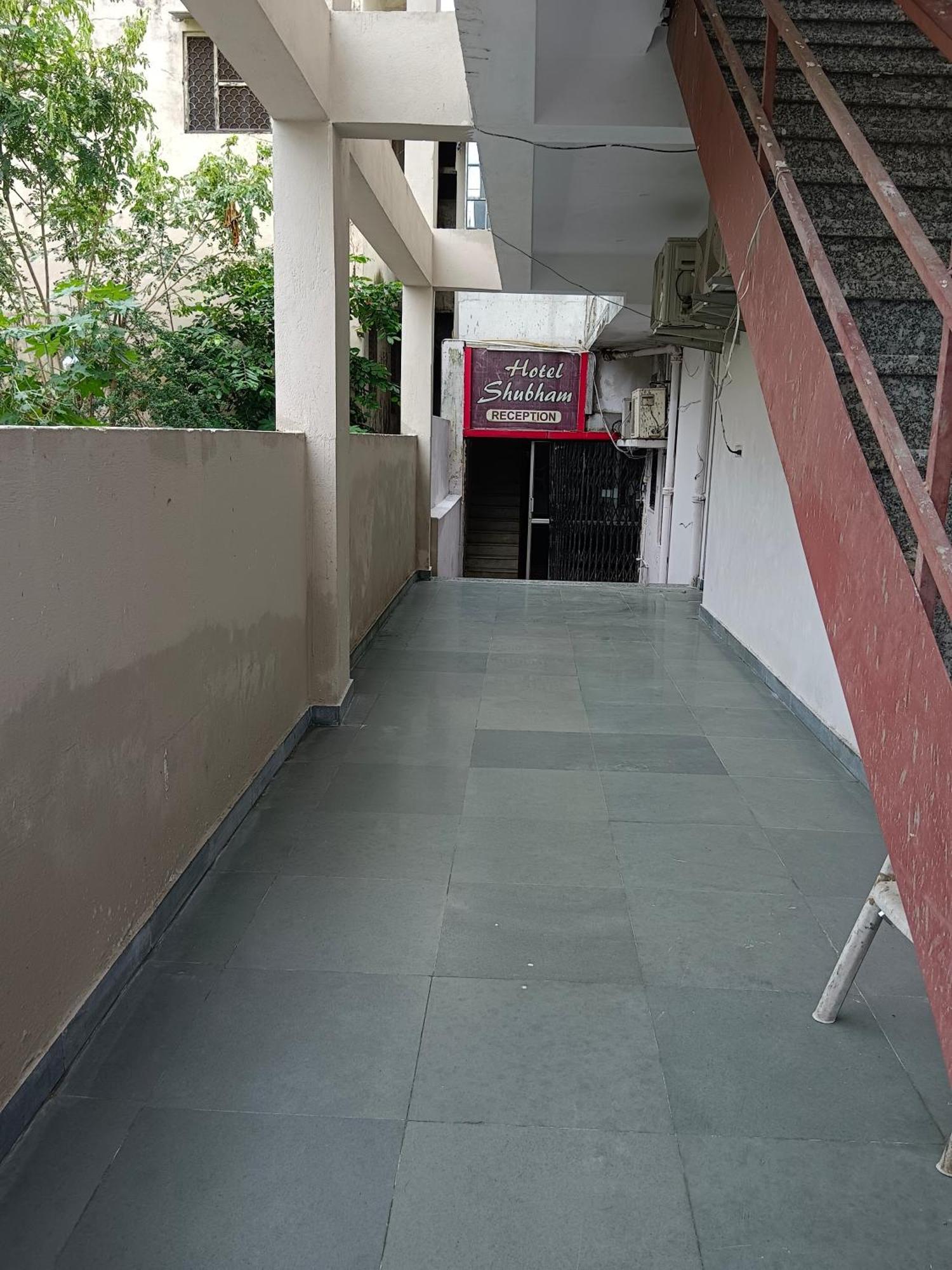 Hotel Shubham Udaipur Luaran gambar