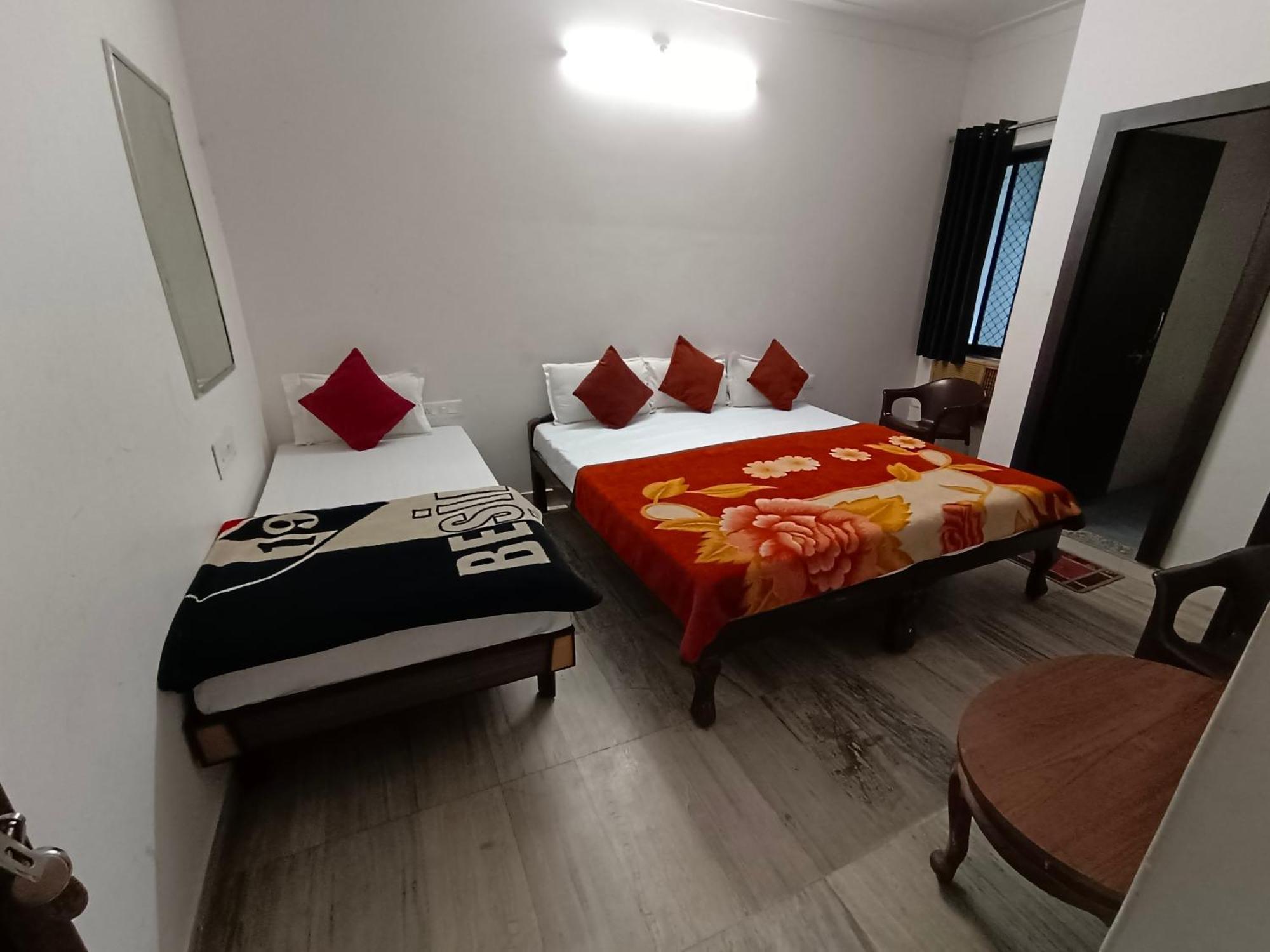 Hotel Shubham Udaipur Luaran gambar