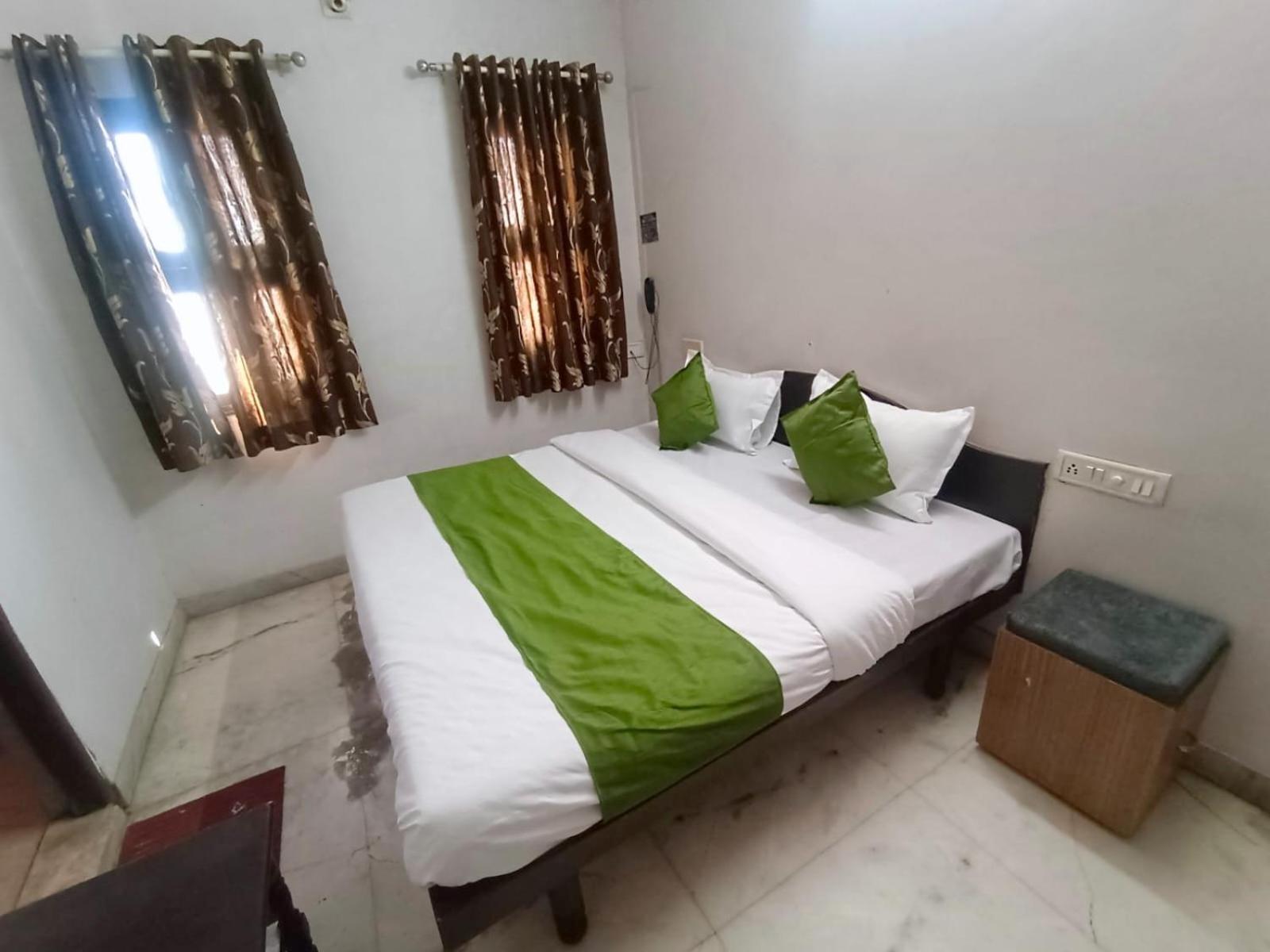 Hotel Shubham Udaipur Luaran gambar